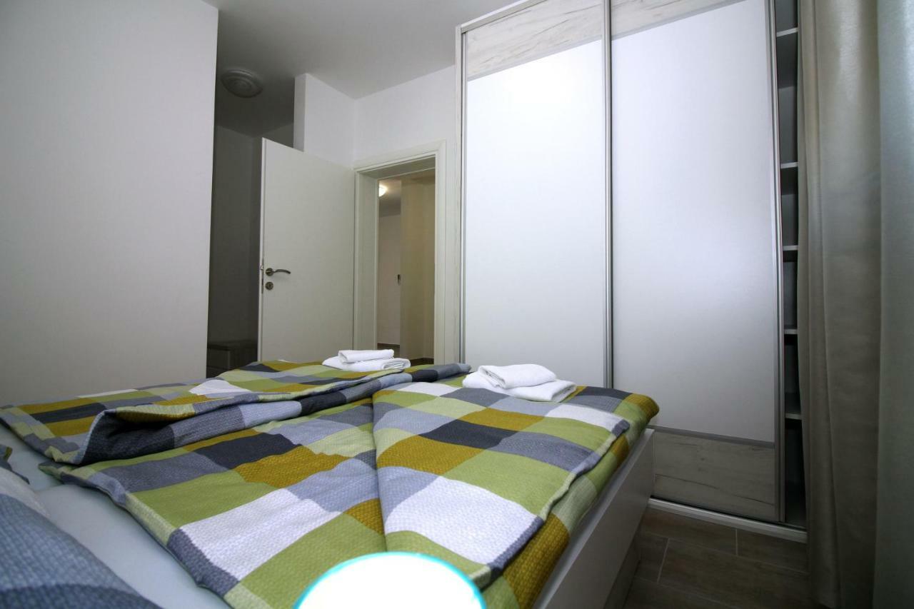 Apartments Lalea Zadar Extérieur photo